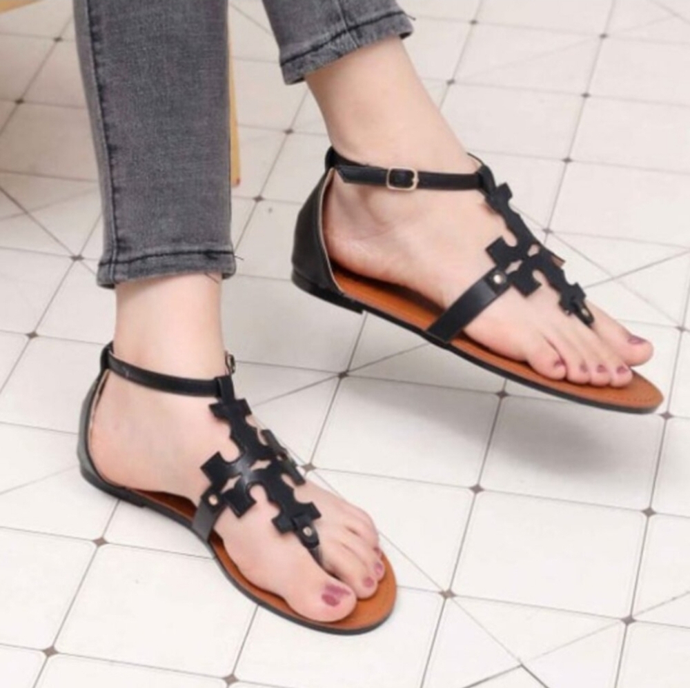 RARE with Box Pheobe Sandals by Tory Burch
